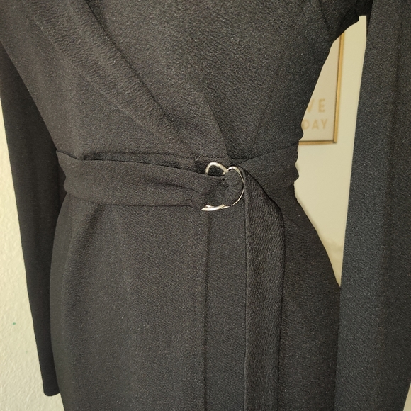🖤✨ Pretty little things Black Wrap Dress ✨🖤 - Picture 3 of 11